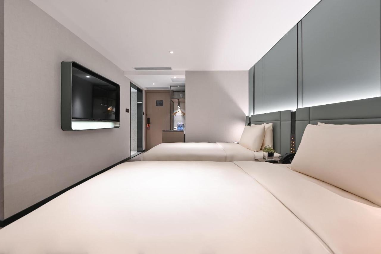 Hotel Atour S Sanlitun Guoan 4*
