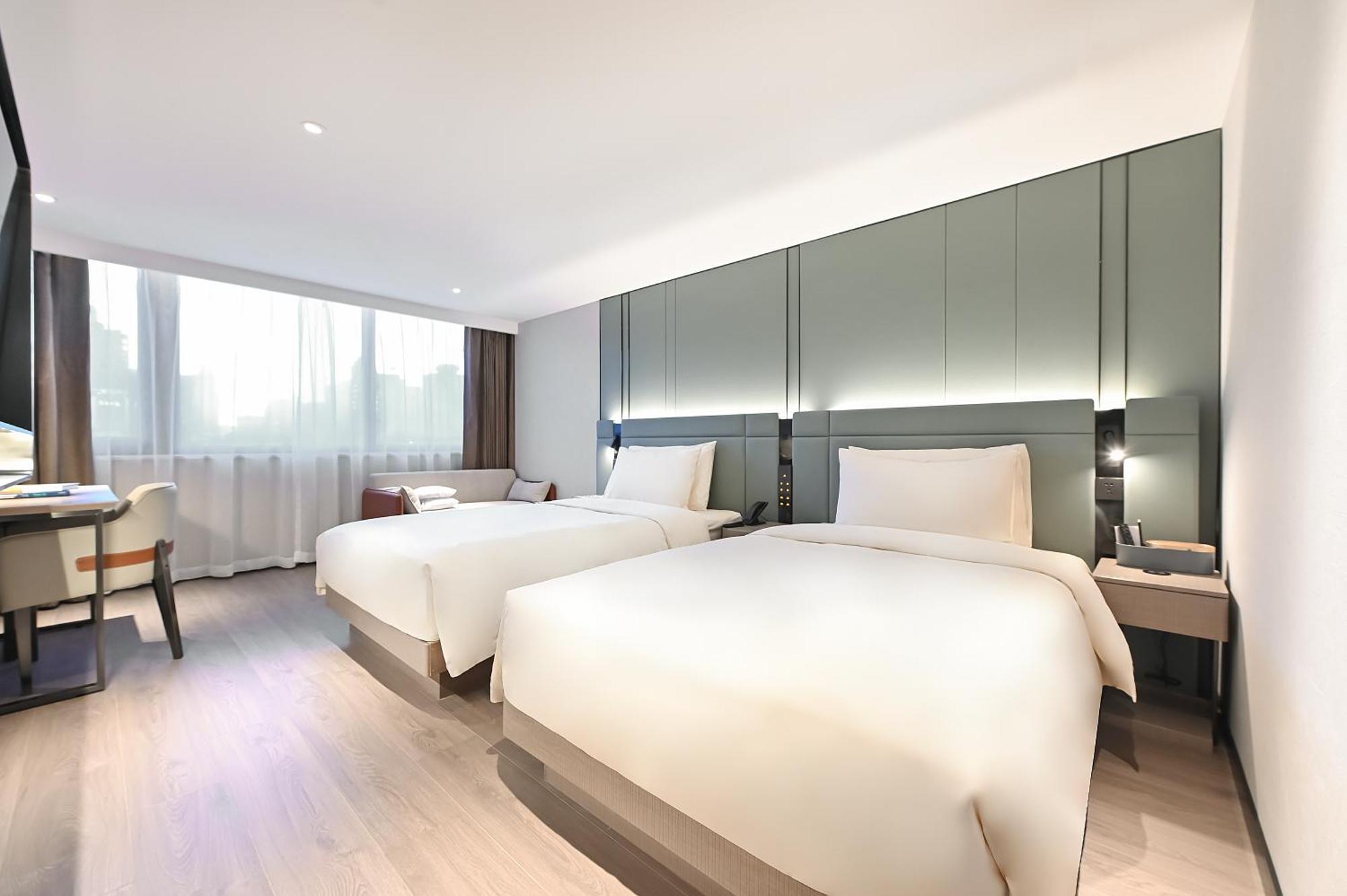 Hotel Atour S Sanlitun Guoan 4*